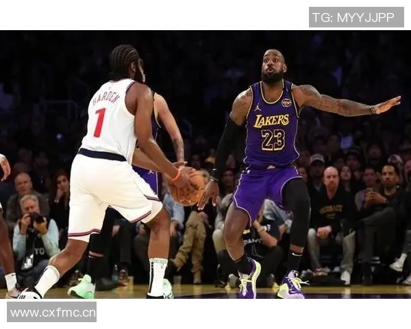 东契奇37+11+13詹姆斯20+6 湖人31分大胜奇才